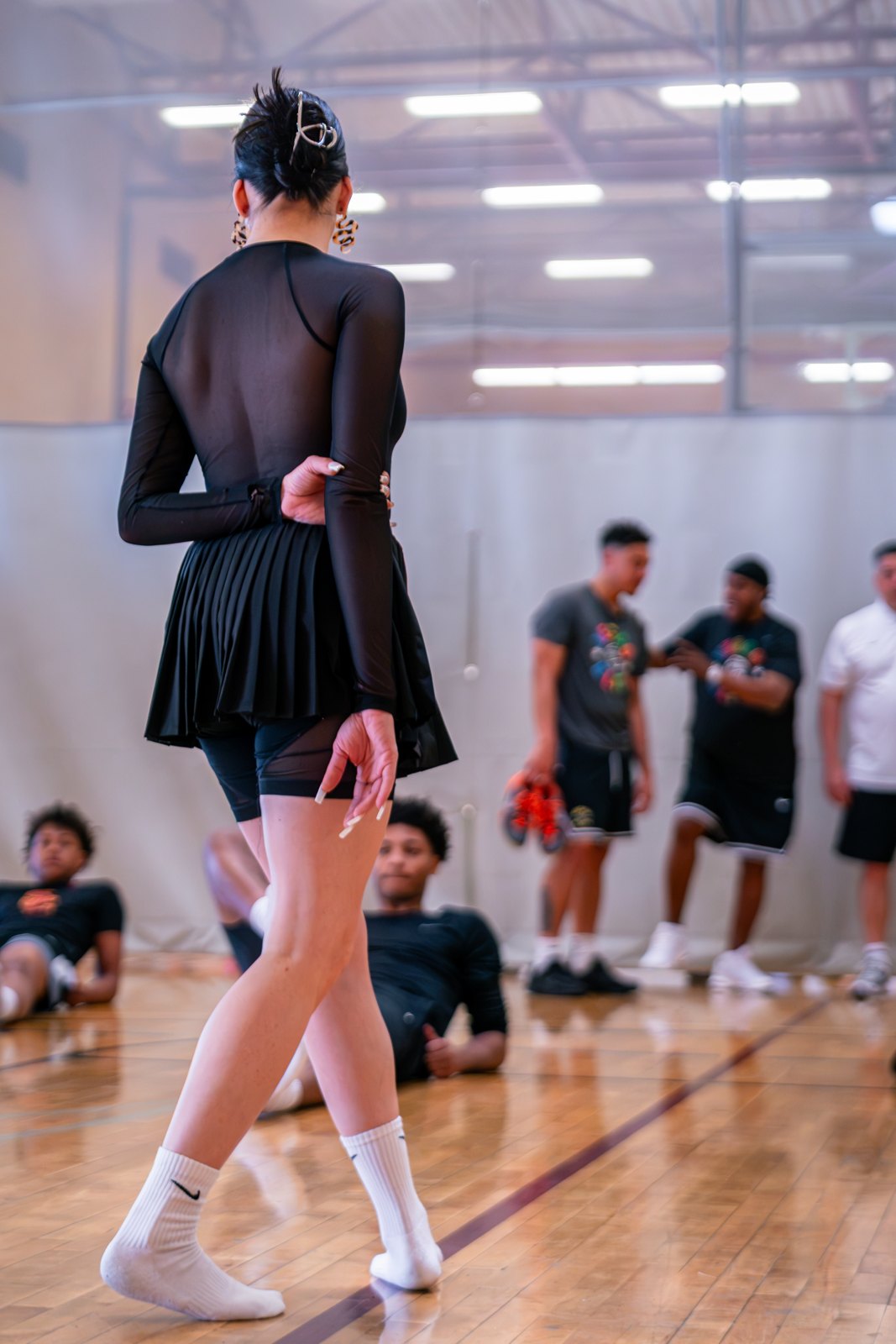 Srna leading a session with Vegas Elite athletes